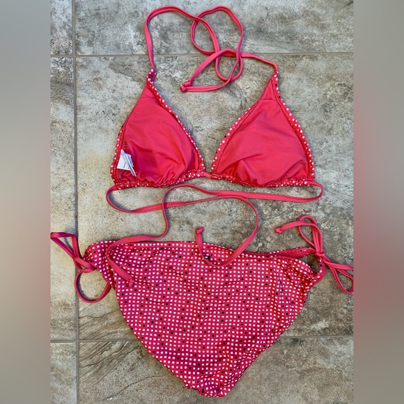 Tommy Hilfiger string bikini - like new - Picture 2 of 4